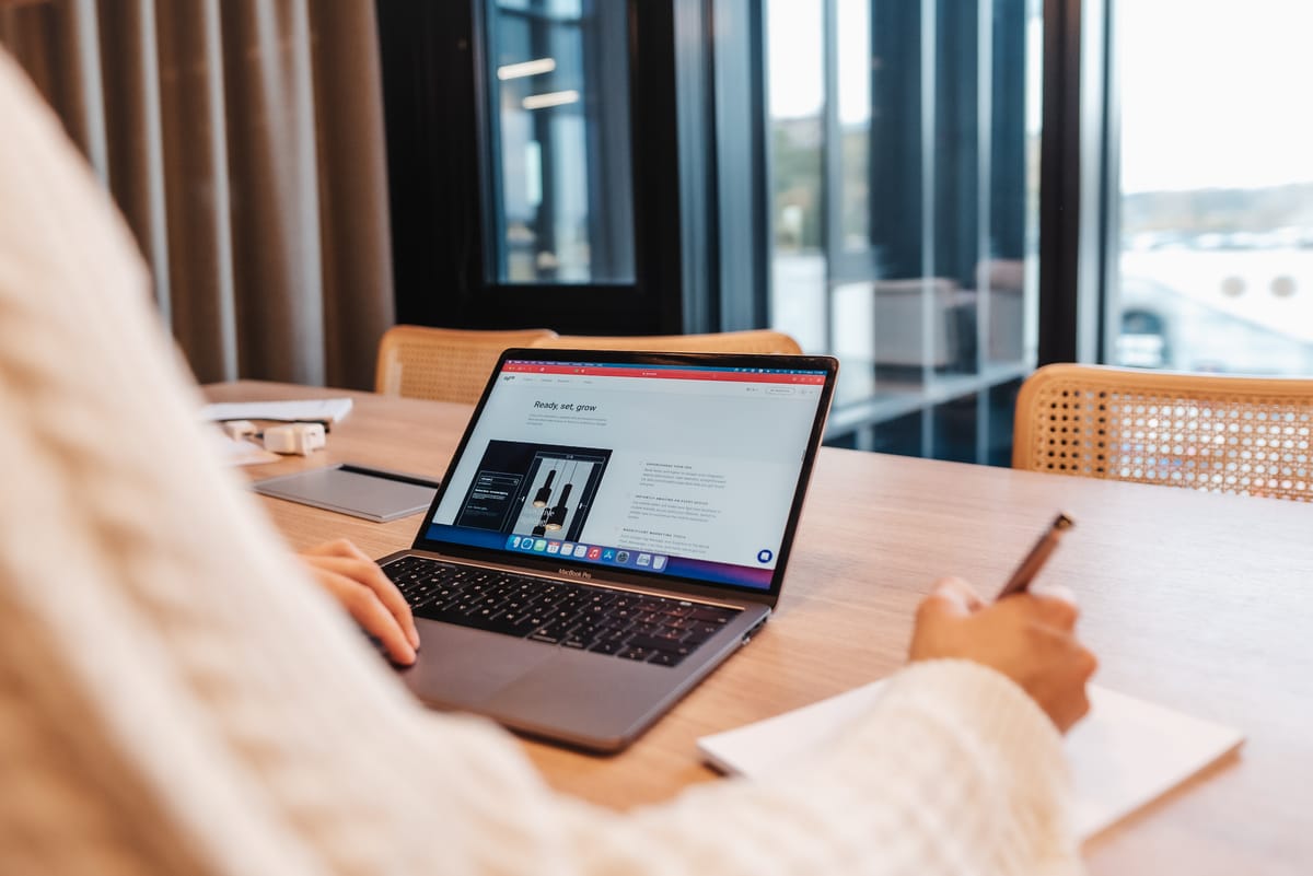 Top 18 eCommerce Technology Trends for 2026